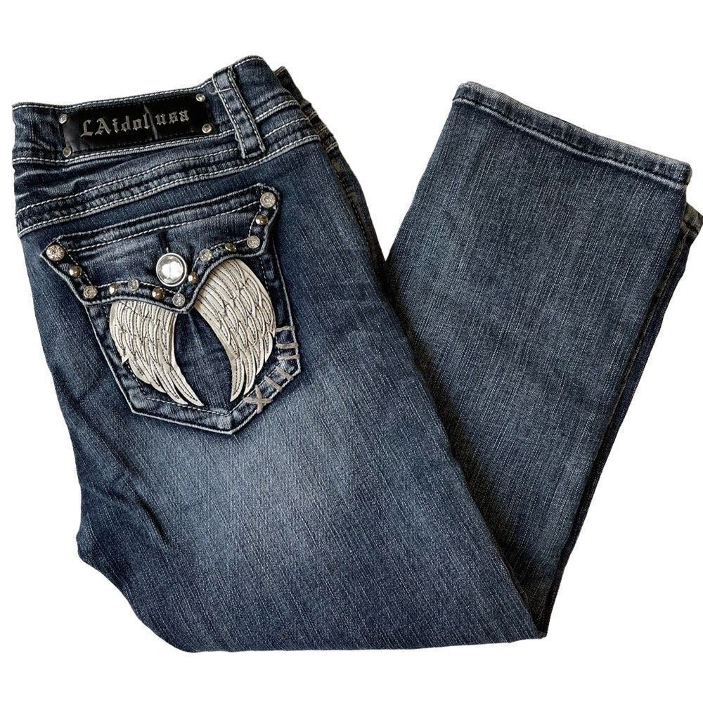 L.A Idol Angel Wing Pocket‎ Capri Jeans - Women’s 9